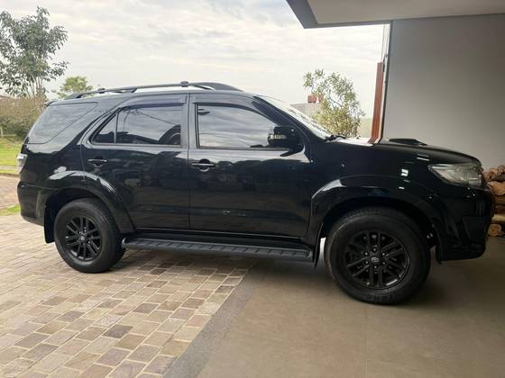 TOYOTA HILUX SW4 3.0 SRV 4X4 16V TURBO INTERCOOLER DIESEL 4P AUTOMÁTICO